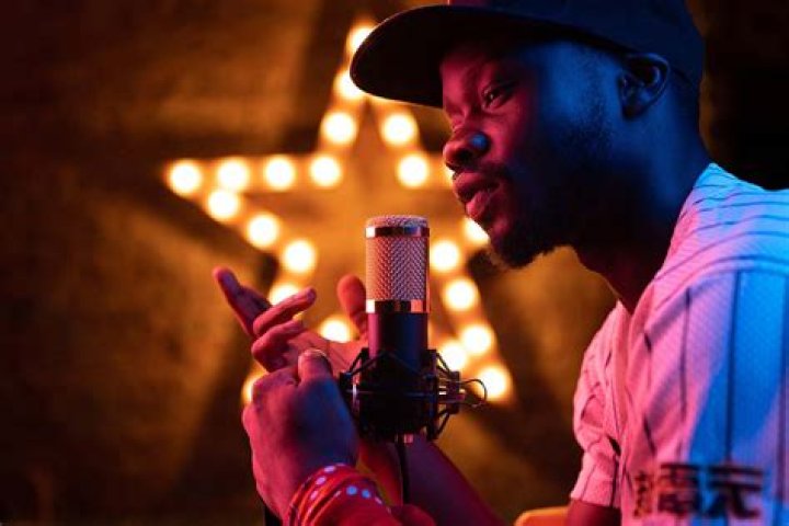 Singing Career, Lifestyle & Income ·