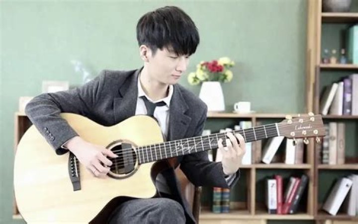 Sungha Jung Net Worth, Age, Wikipedia, Biography, Height, Family ·