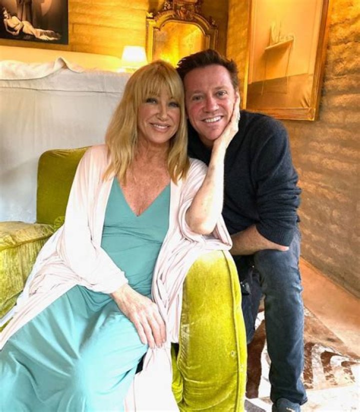 Suzanne Somers Biography, Age, Height, Husband, Net Worth, Family