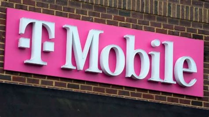 T-Mobile Customers Prove They Are America's Funniest During Service Outage