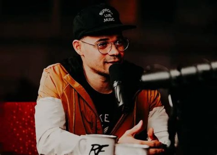 Tauren Wells Father Was Totally Invested in Him While Growing Up ·