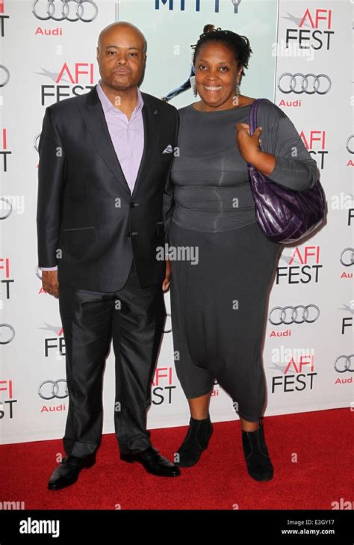 Terence Bernie Hines Biography, Age, Height, Wife, Net Worth, Family