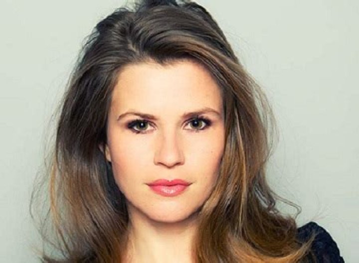The Canadian actress Caroline Palmer Bio, Husband, Net Worth. ·
