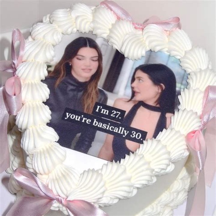 These Memes of Kylie Jenner Singing To Stormi Will Make Your Day