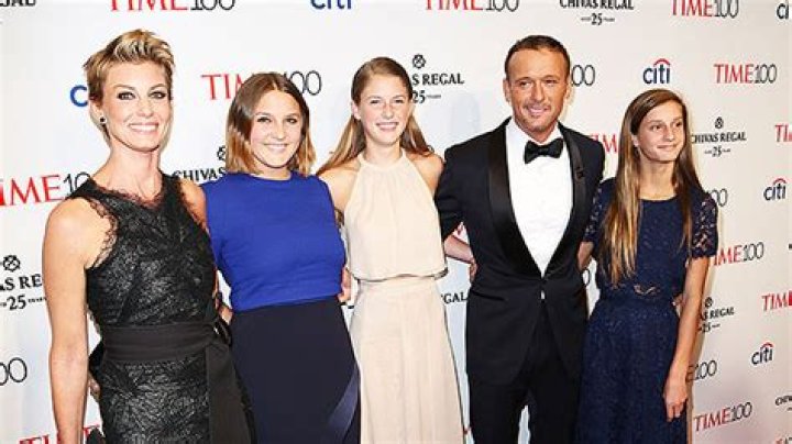 Tim McGraw, Faith Hill & Daughters Dress Up For The Godfather Party Hollywood Life ·