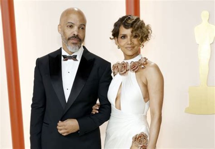 Unraveling The Truth Behind Wesley Snipes And Halle Berry Allegations
