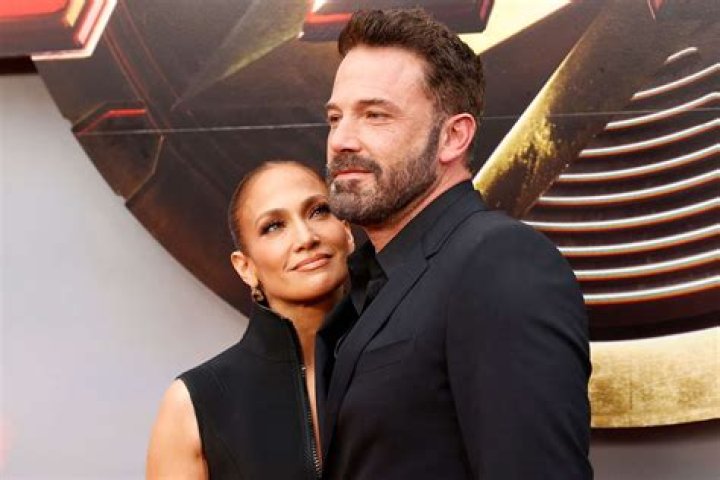 Unveiling The Architect Of Jennifer Lopez's Success: Her Father's Untold Story