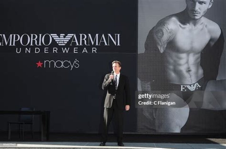 Victoria & David Beckham in Armani Underwear Ads ·