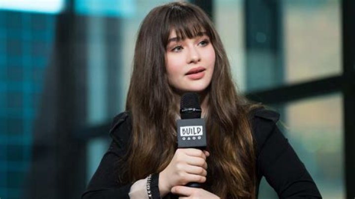 VoxVib | Malina Weissman Biography