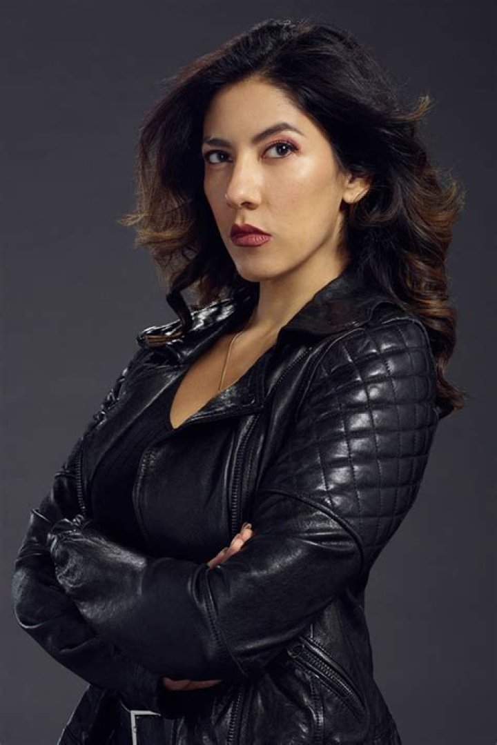 VoxVib | Stephanie Beatriz Biography