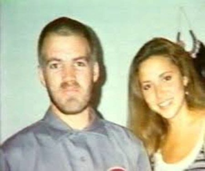 Was Bradley Nowell the husband of Troy Dendekker? Her wiki, bio, age, net worth, marriage, son, deat