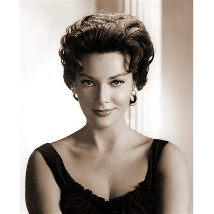 What Happened To Sandra Warner? American Former Actress Dies At 86 ·