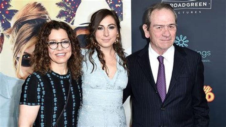 Where did Tommy Lee Jones meet his wife Dawn Laurel-Jones?