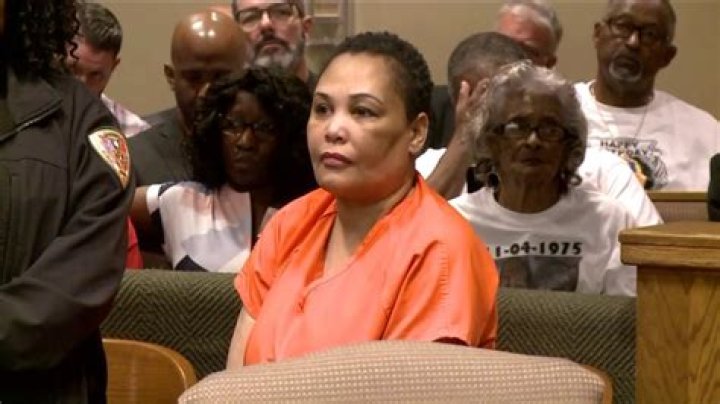 Where is Sherra Wright-Robinson now? ·