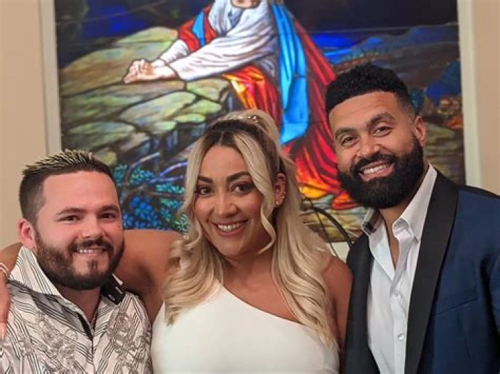 Who is Apollo Nida Dating Now ·