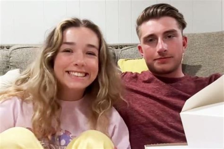 Who is Baylen Levine Dating Now ·