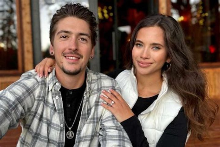 Who Is Hunter Fieri Wife And Father? Net Worth & Age |
