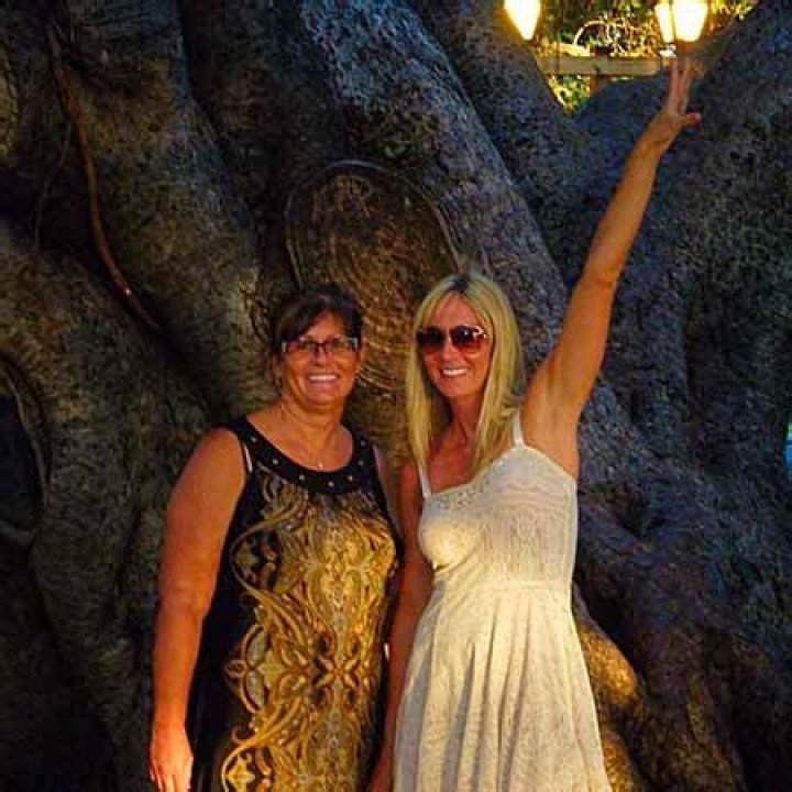 Who Is Jonathan Scotts Ex-Wife Kelsy Ully?