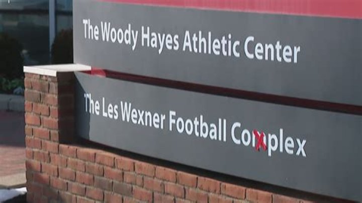Who Is Les Wexner's Wife? Do They Have Kids? The Scoop ·