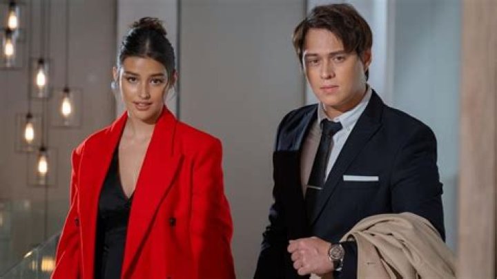 Who is Liza Lapira Dating Now? Past Relationships, Current Status, and Rumours ·