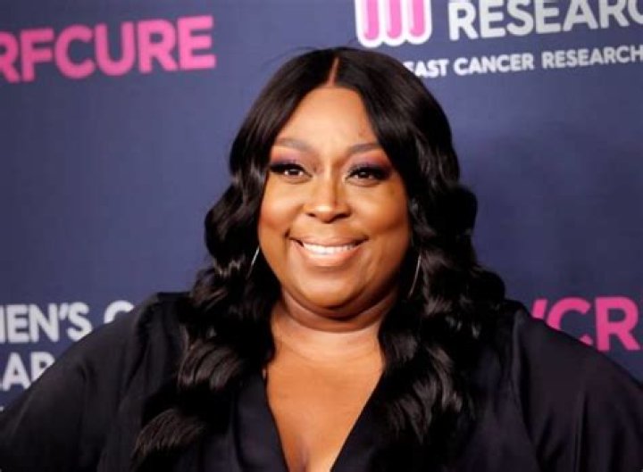 Who Is Loni Love? Age, Height, Weight, boyfriend, dating, Bio-Wiki? ·