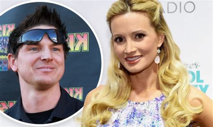 Who is Zak Steiner Dating Now ·