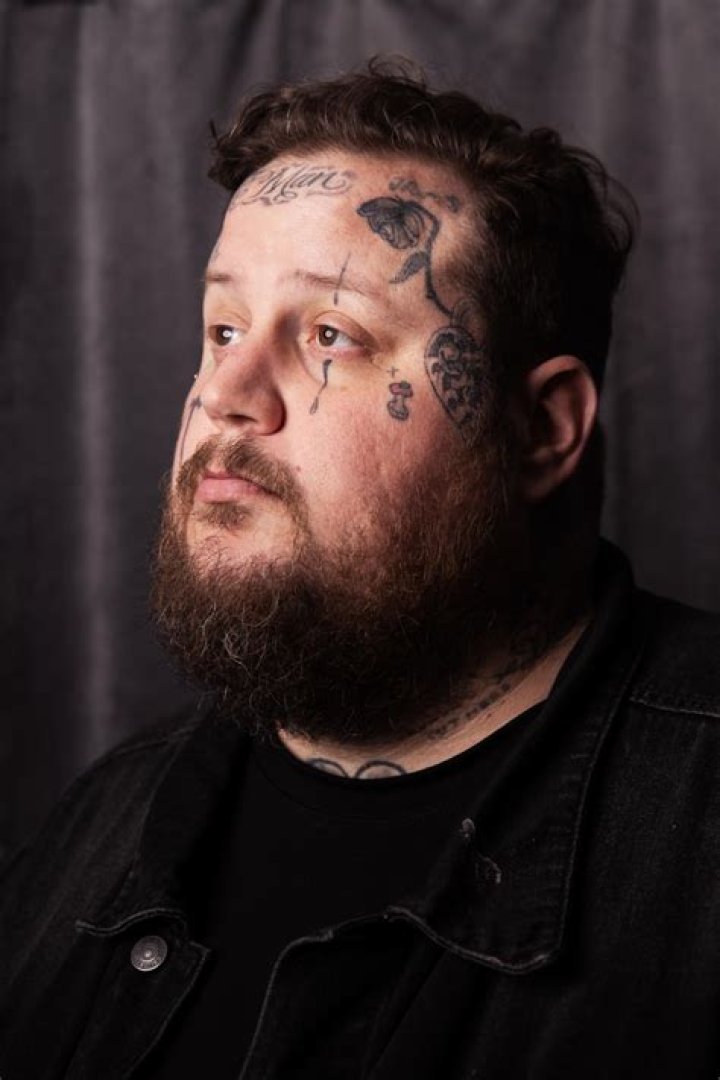 Yung LA Gets A Pink Duck Tattooed On His Face, Splits From Grand Hustle ·